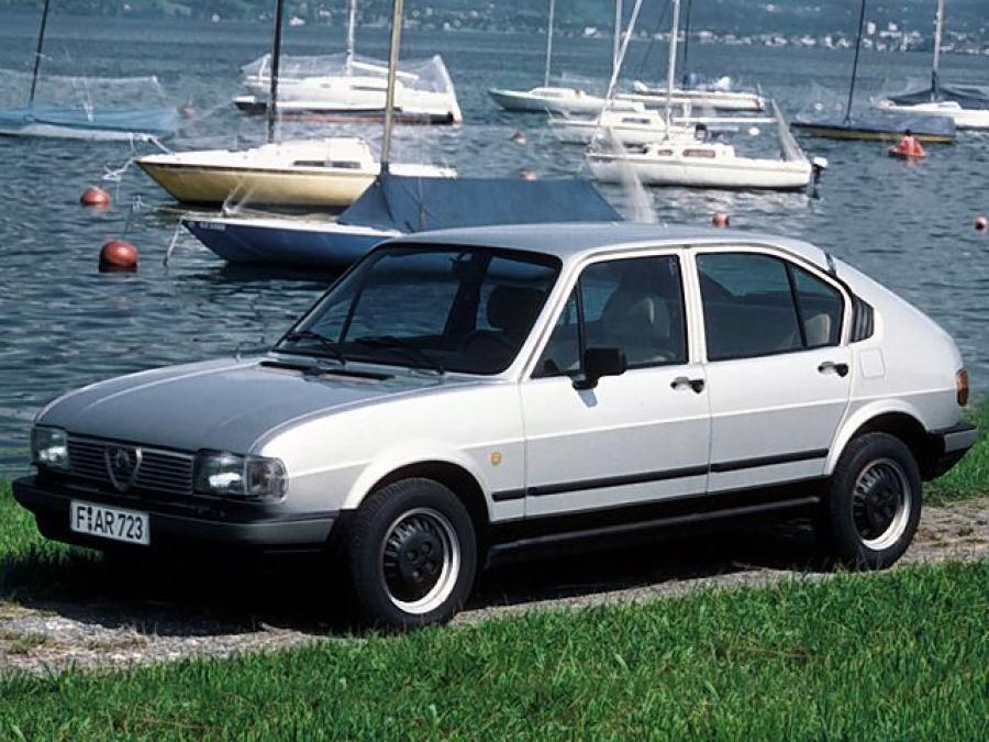  Alfa Romeo Alfasud Quadrifoglio Oro (901) 1982 года  (фото 10 из 16)